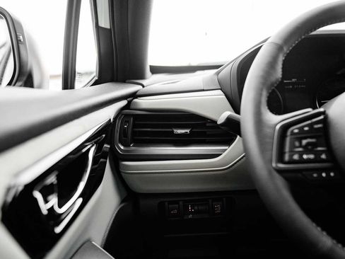 Used 2025 Subaru Forester Limited image 16