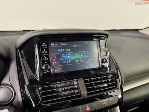 Used 2025 Mitsubishi Eclipse Cross ES image 13