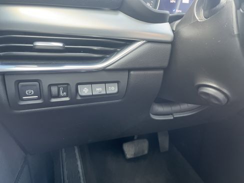 Used 2019 Cadillac XT4 Premium Luxury w/ Technology Package image 24
