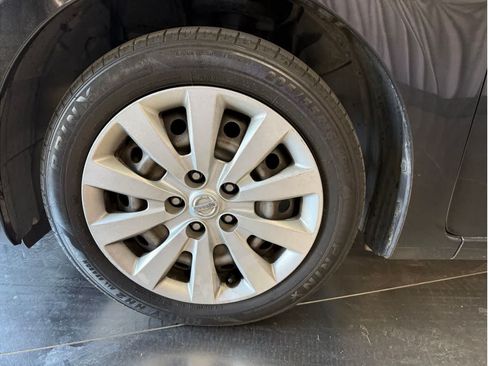 Used 2018 Nissan Sentra S FWD image 6