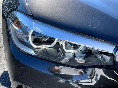 Used 2019 BMW 530i image 27