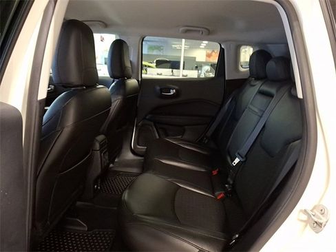 Used 2020 Jeep Compass Latitude image 12
