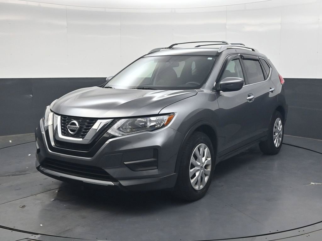 Used 2017 Nissan Rogue S w/ S Appearance Package FWD image 8
