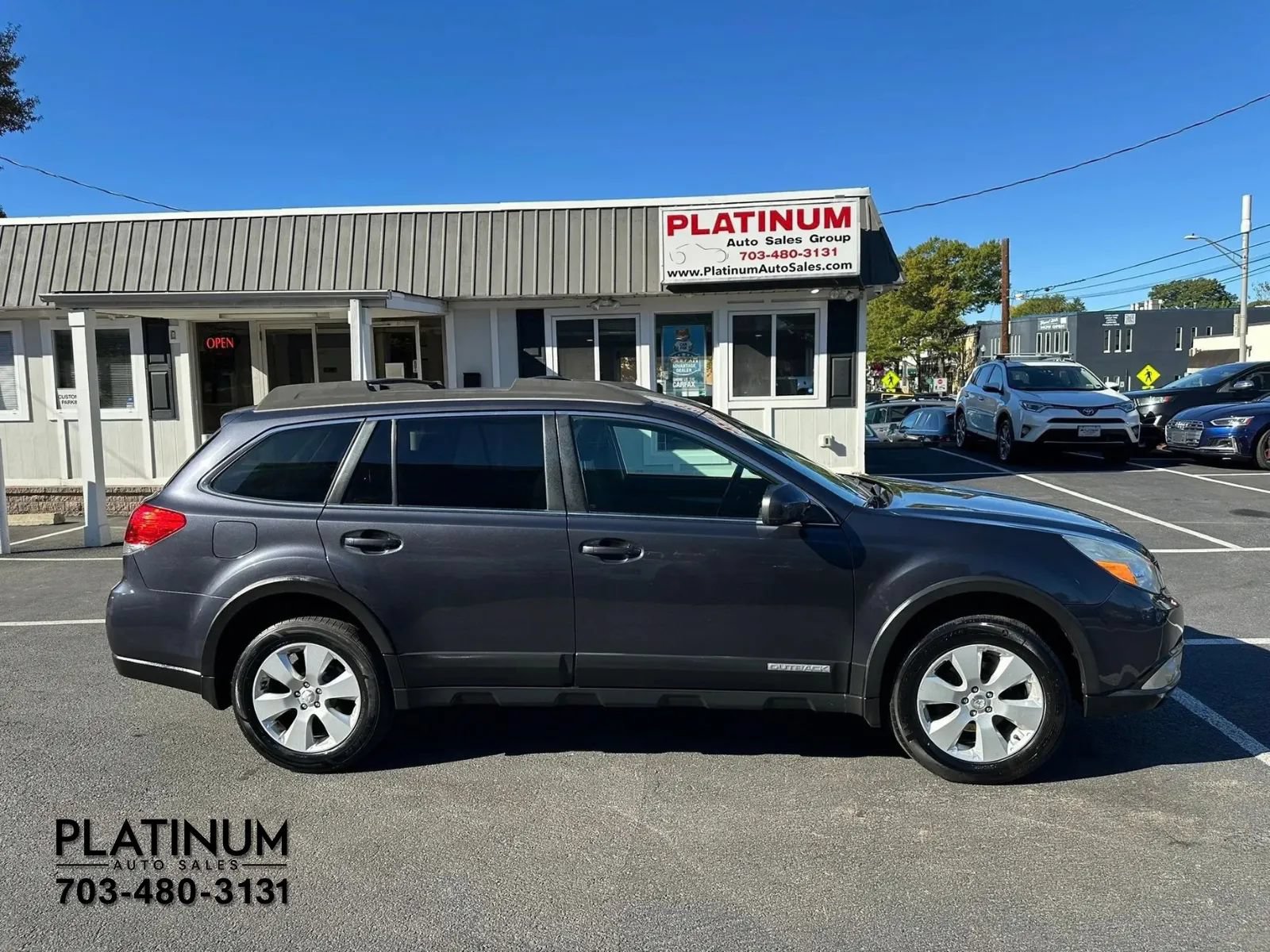 Used 2011 Subaru Outback 2.5i Premium w/ Protection Pkg 1A AWD/4WD image 2