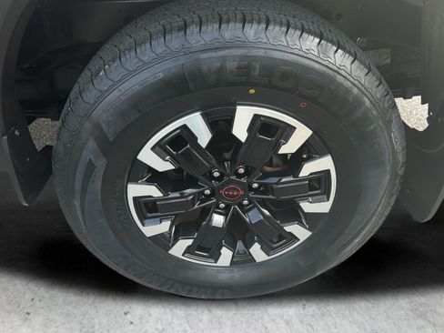 Certified 2022 Nissan Frontier PRO-4X w/ Technology Package AWD/4WD image 54