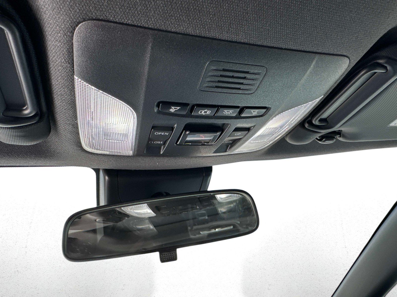 Used 2022 Toyota Corolla SE w/ SE Premium Package FWD image 26