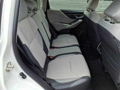 Used 2022 Subaru Forester Premium image 23