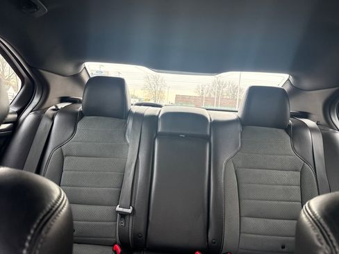 Used 2018 Ford Taurus SHO image 40