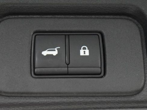 Certified 2026 Nissan Rogue Platinum w/ Platinum Premium Package AWD/4WD image 40