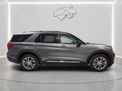 Used 2023 Ford Explorer Limited w/ Equipment Group 301A AWD/4WD image 6