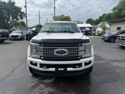 Used 2017 Ford F450 Platinum w/ Platinum Ultimate Package AWD/4WD image 6