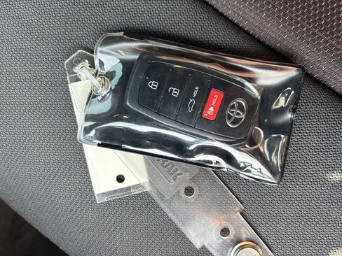 Used 2024 Toyota Corolla SE FWD image 37