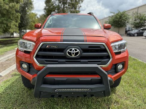 Used 2017 Toyota Tacoma SR5 image 10