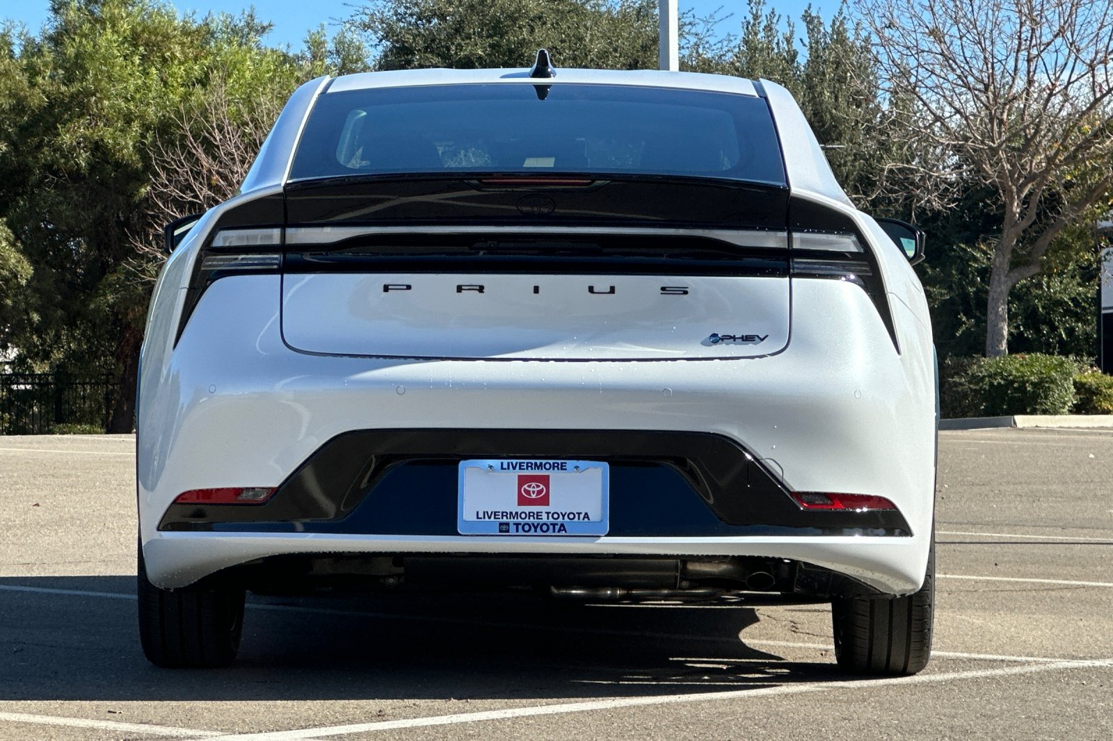 New 2027 Toyota Prius Plug-In Hybrid FWD image 5