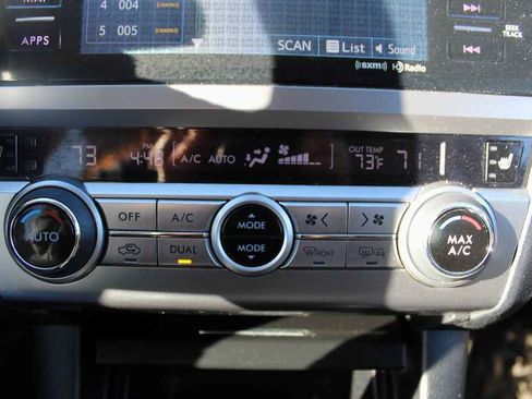 Used 2016 Subaru Outback 3.6R Limited image 23