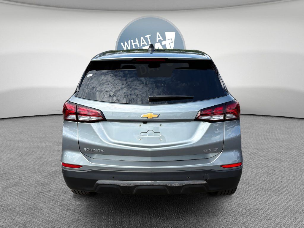 Used 2024 Chevrolet Equinox LT w/ LPO, Floor Liner Package AWD/4WD image 5