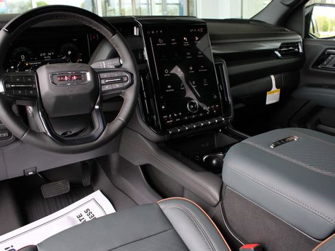 New 2026 GMC Yukon XL AT4 w/ AT4 Premium Plus Package image 27