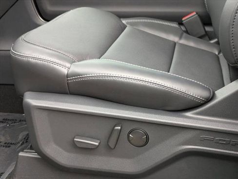 New 2026 Ford Expedition Platinum AWD/4WD image 4