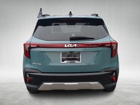 Certified 2025 Kia Seltos EX w/ EX Sunroof Package image 4