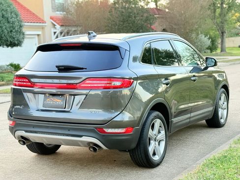 Used 2017 Lincoln MKC Premiere image 8