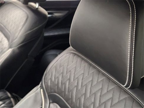 Used 2022 BMW ALPINA B7 xDrive w/ Luxury Rear Seating Package image 15