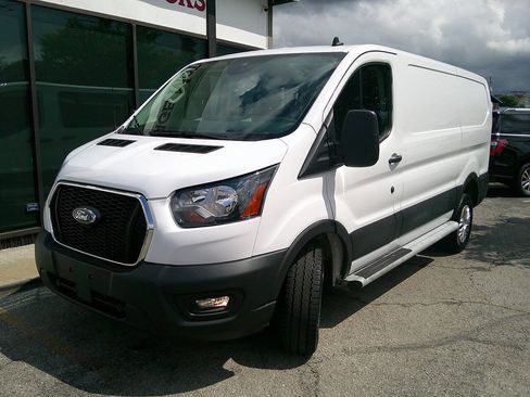 Used 2025 Ford Transit 250 Low Roof w/ Exterior Upgrade Package RWD image 2