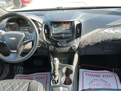 Used 2018 Chevrolet Cruze LT w/ LT Convenience Package FWD image 17