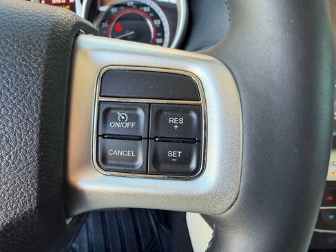 Used 2014 Dodge Journey Limited w/ Flexible Seating Group FWD image 35