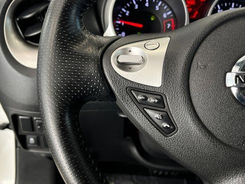 Used 2014 Nissan Juke SL image 25