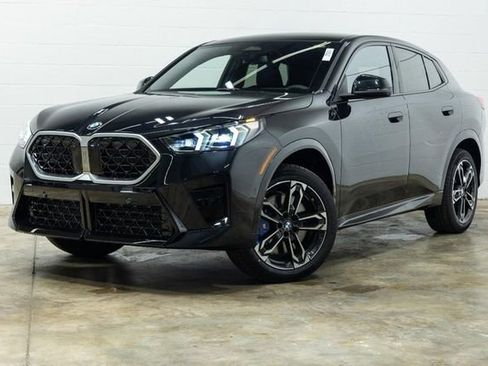 Certified 2025 BMW X2 xDrive28i w/ Technology Package image 11