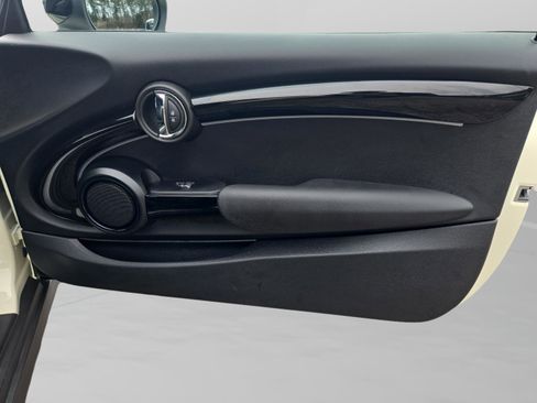 Used 2023 MINI Cooper Convertible image 28