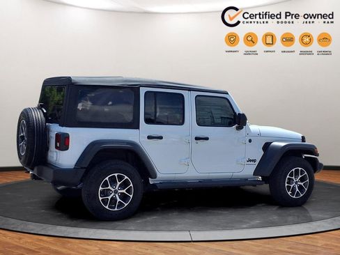 Used 2025 Jeep Wrangler Unlimited Sport AWD/4WD image 21