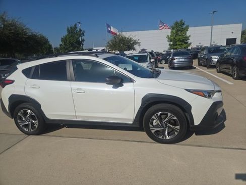 Used 2026 Subaru Crosstrek 2.5i Premium AWD/4WD image 2