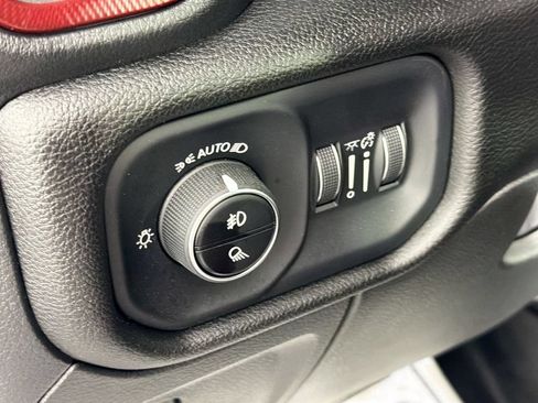 Used 2025 RAM 1500 Rebel AWD/4WD image 10
