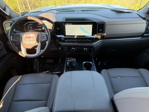 Used 2023 GMC Sierra 1500 SLT w/ SLT Premium Plus Package image 31