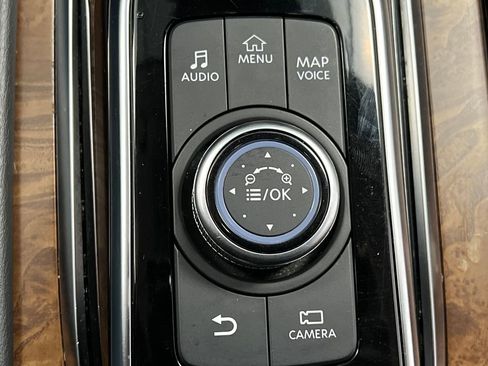 Used 2023 Nissan Armada SL w/ Captain's Chairs Package image 53