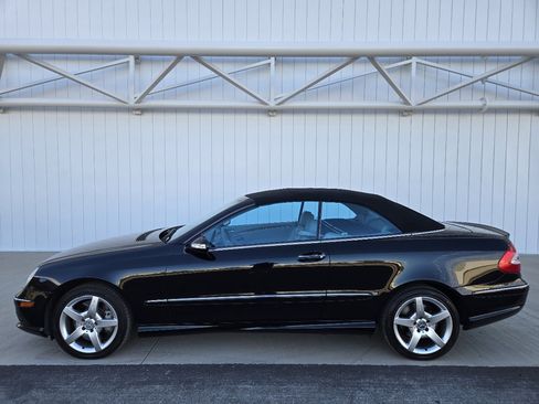 Used 2005 Mercedes-Benz CLK 500 Cabriolet image 52