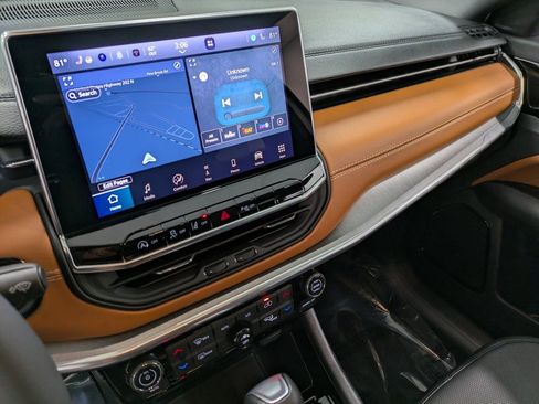 Used 2024 Jeep Compass Limited w/ Elite Group image 10