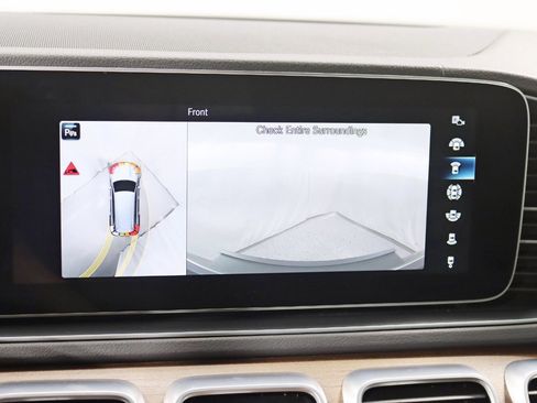 Used 2020 Mercedes-Benz GLS 580 4MATIC image 22