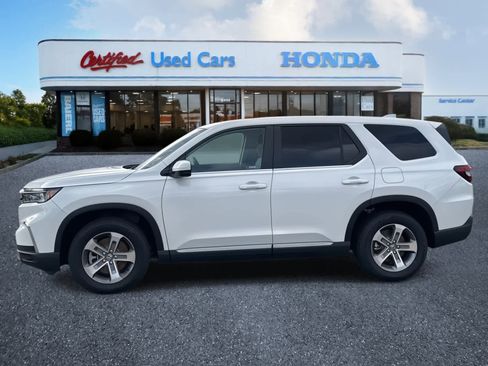 Certified 2025 Honda Pilot EX-L image 2
