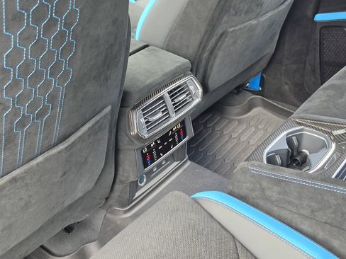 Used 2024 Lamborghini Urus Performante image 15