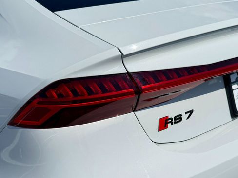 Used 2024 Audi RS 7 Performance AWD/4WD image 47