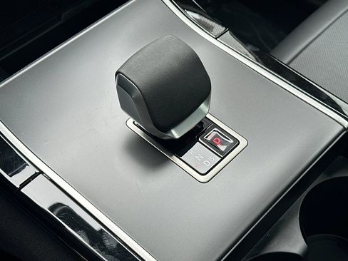 Used 2026 Land Rover Range Rover Velar S image 24