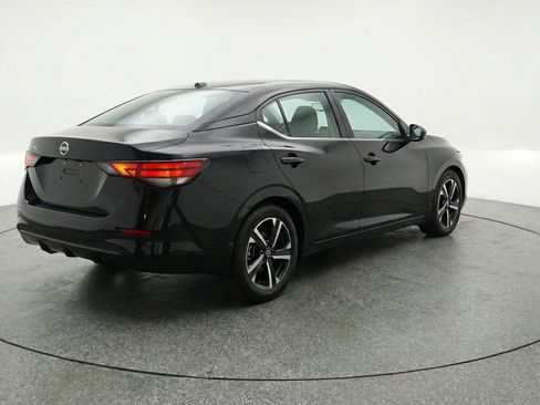 Used 2025 Nissan Sentra SV image 9