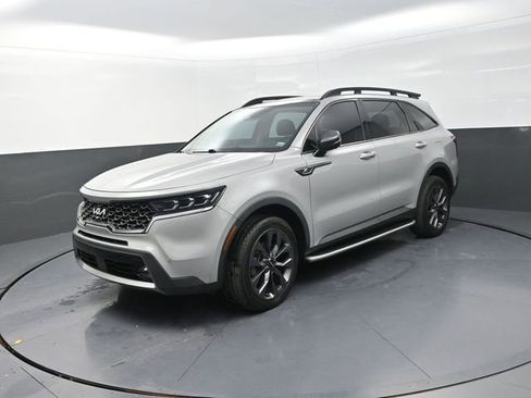 Used 2022 Kia Sorento SX Prestige image 3
