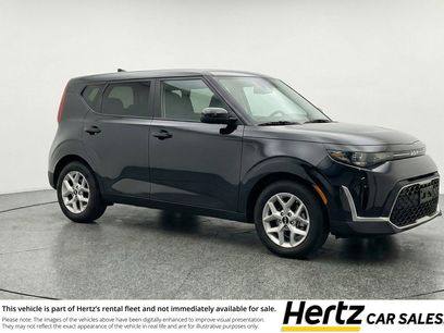 Used 2025 Kia Soul LX w/ LX Technology Package