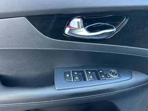 Used 2021 Kia Forte GT w/ GT2 Package image 11