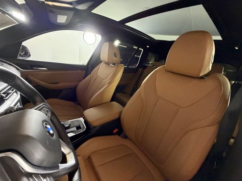 Used 2024 BMW X3 xDrive30i w/ Premium Package w/ZPA AWD/4WD image 6