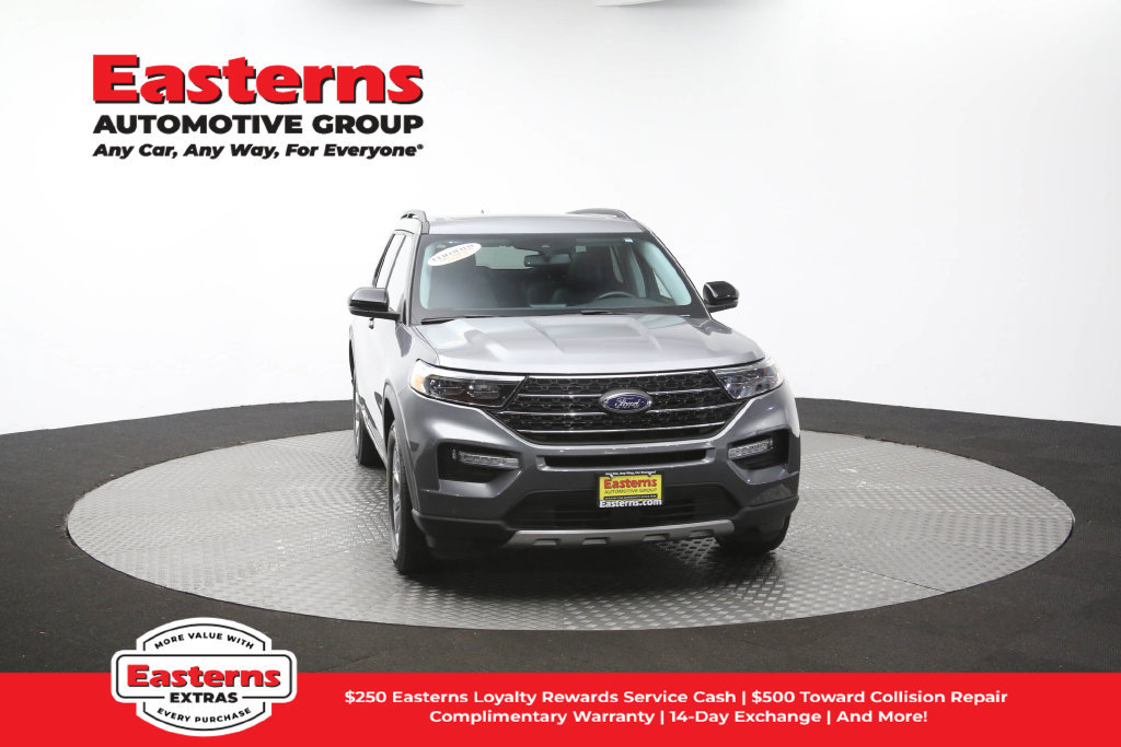 Used 2024 Ford Explorer XLT w/ Equipment Group 202A AWD/4WD image 55