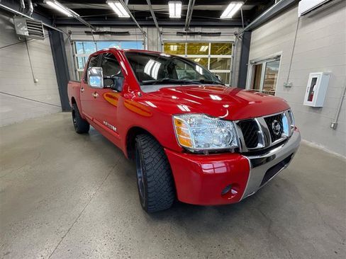 Used 2006 Nissan Titan SE RWD image 7